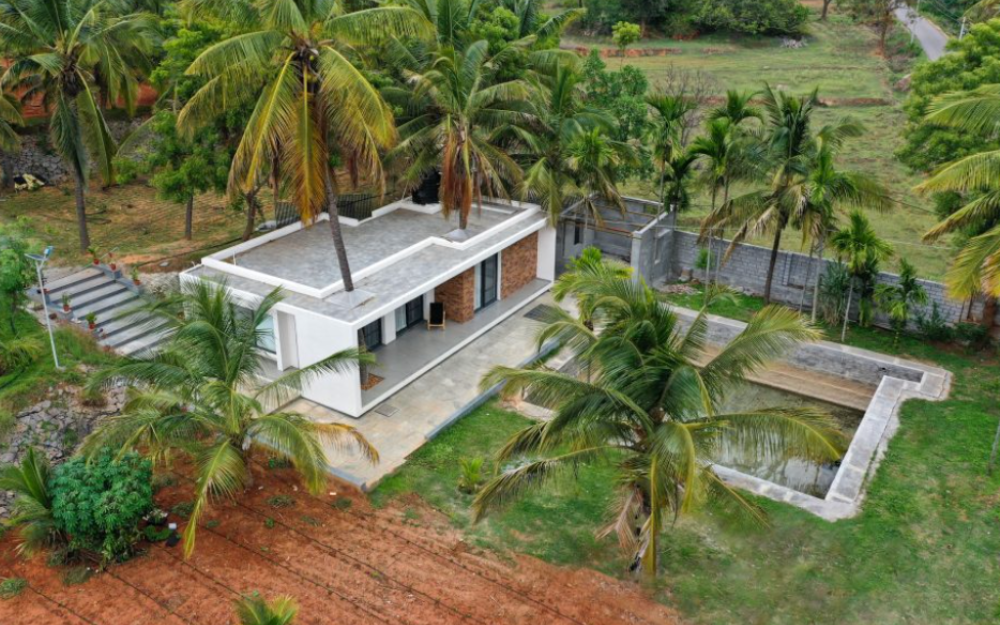 Farmhouse construction